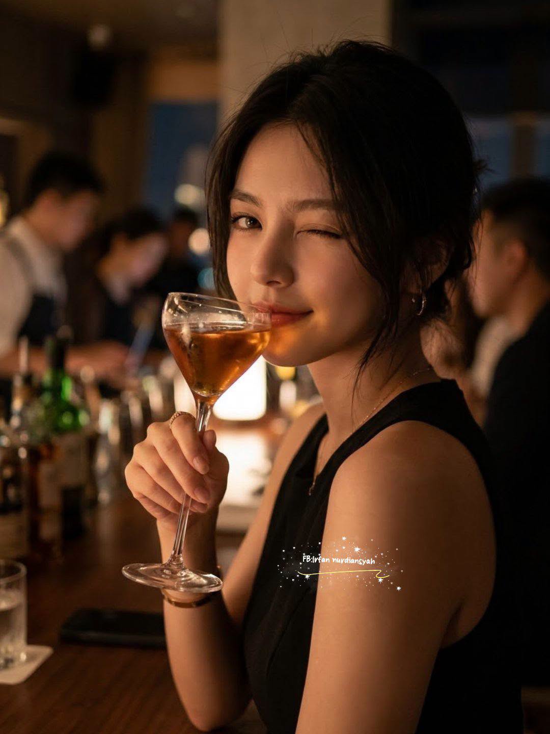 Nàng Thơ Trong Quán Bar - Ảnh mẫu tham khảo
