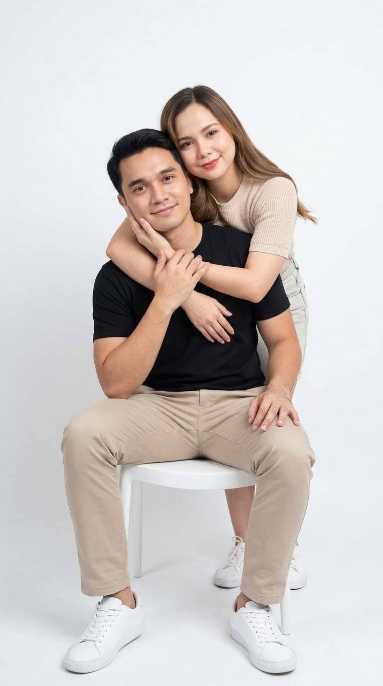 Mẫu ảnh AI Ảnh Cặp Đôi Studio Ôm Nhau – Concept Tạo Dáng Tình Yêu Tự Nhiên - Cặp đôi